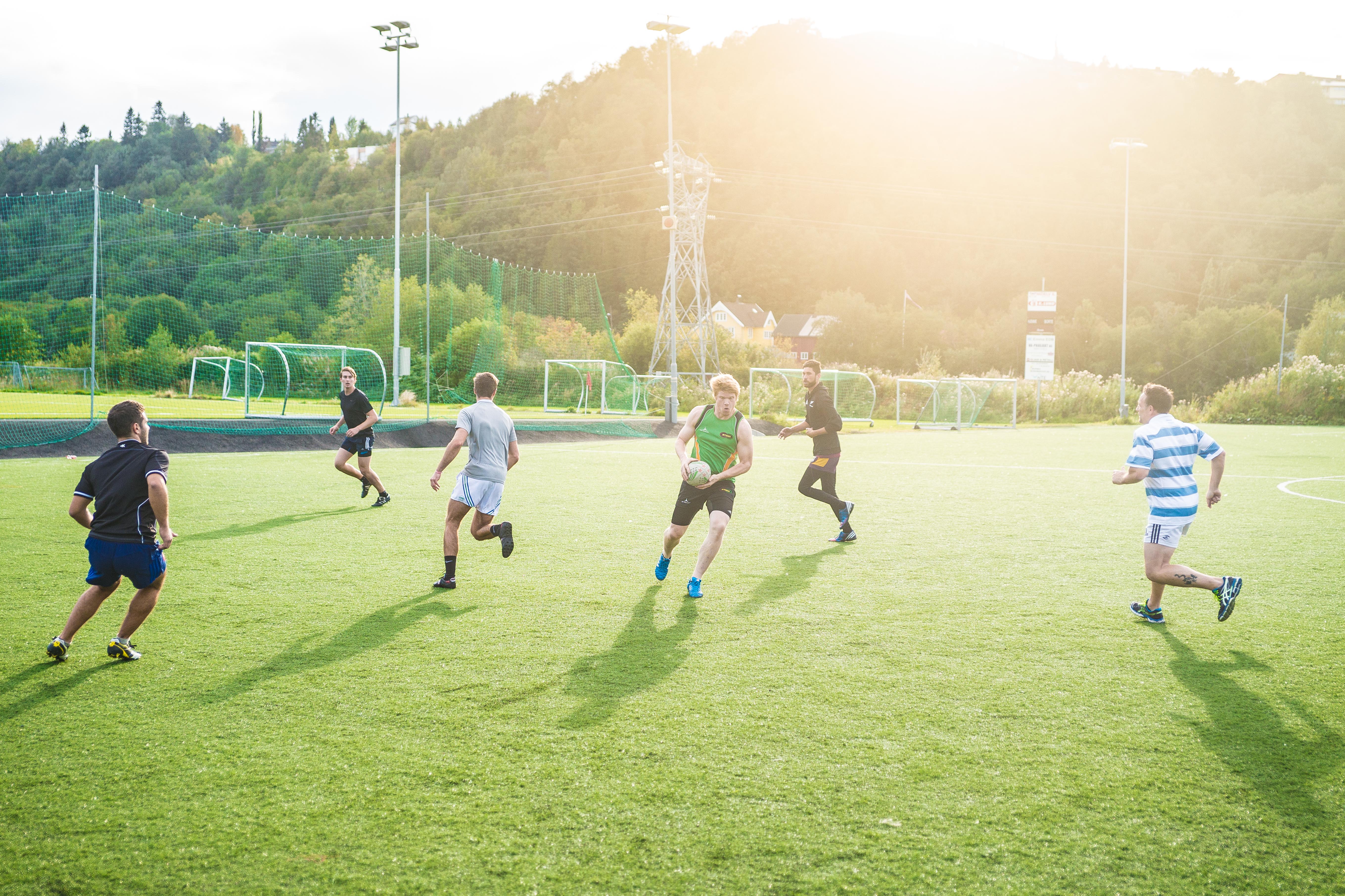 Studenter som spiller rugby